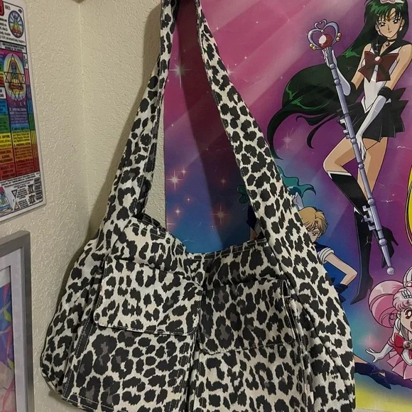 H&M Stylish Leopard Print Women's Twill Canvas Cotton Shopper Tote Bag - Picture 1 of 4